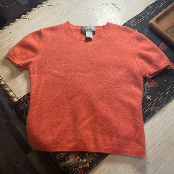 Women's Cashmere Top - Picture 1 of 2